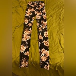 SUZY SHIER FLORAL LEGGINGS